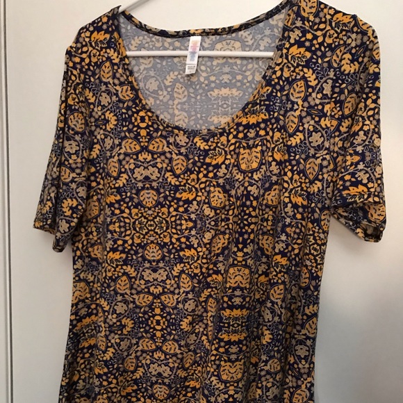 LuLaRoe - Classic Tee - Picture 1 of 2